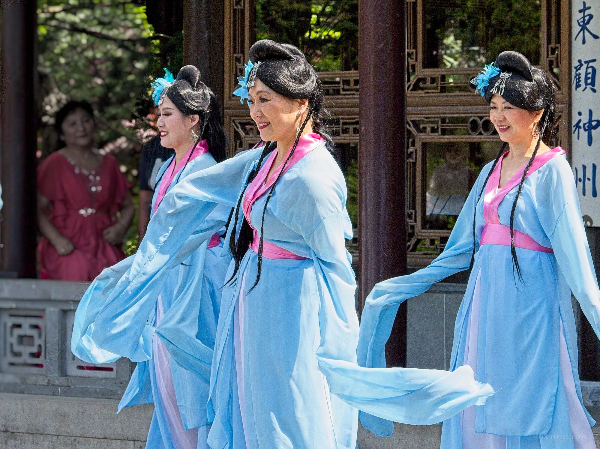 190512-Lan Su Chinese Garden Dance-025