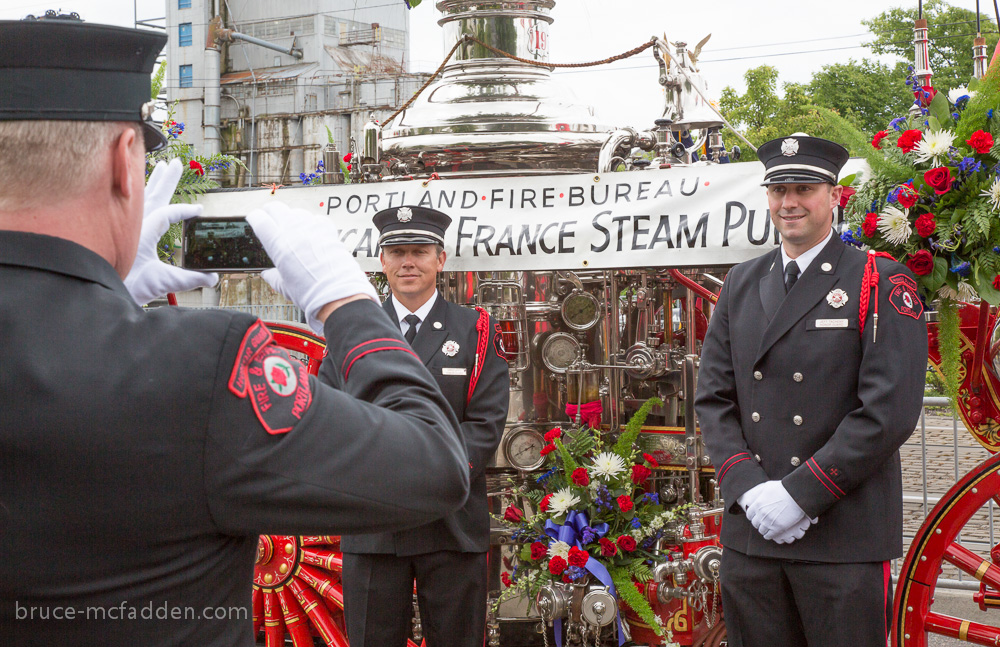 120609-Rose Parade 2012-054