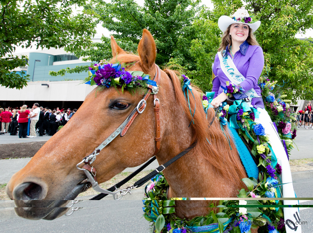 140607-Grand Floral Parade-103