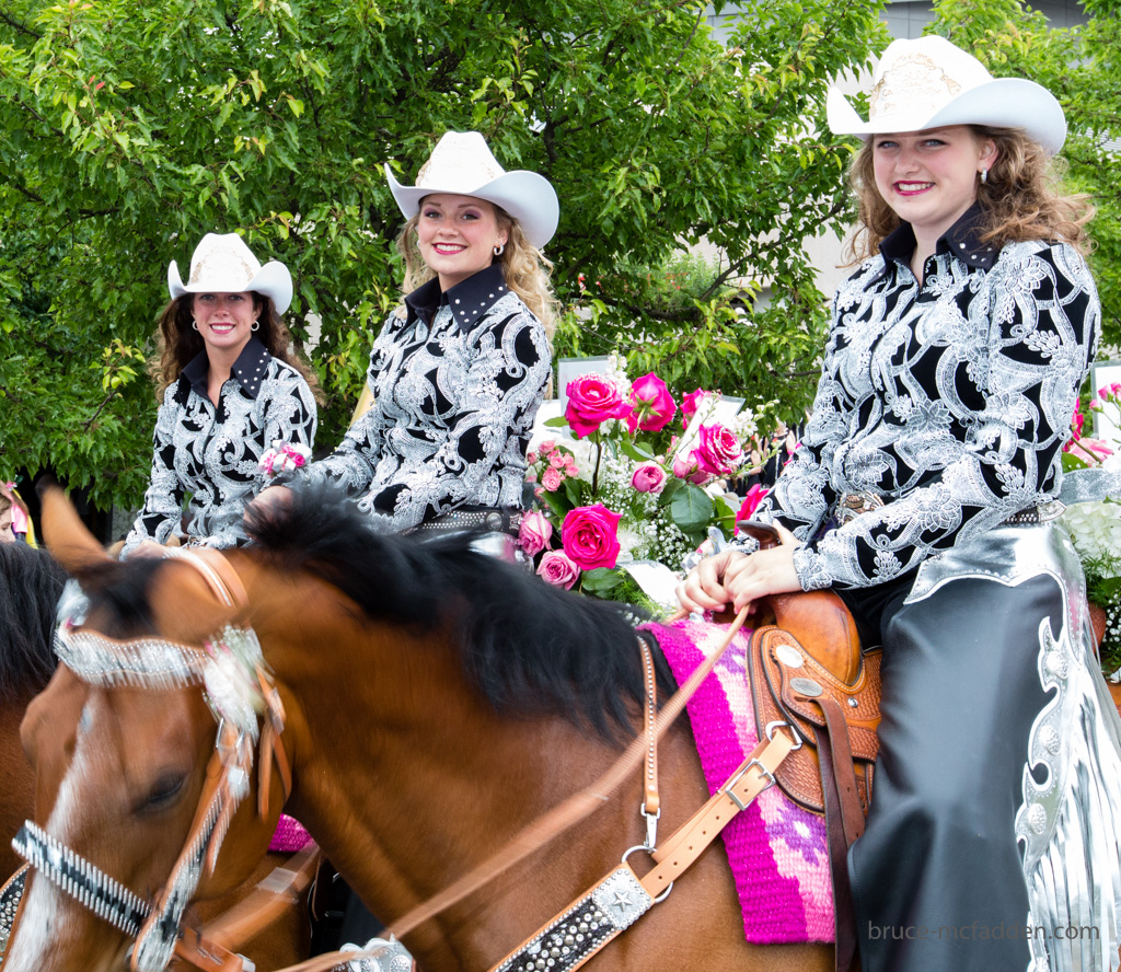140607-Grand Floral Parade-107