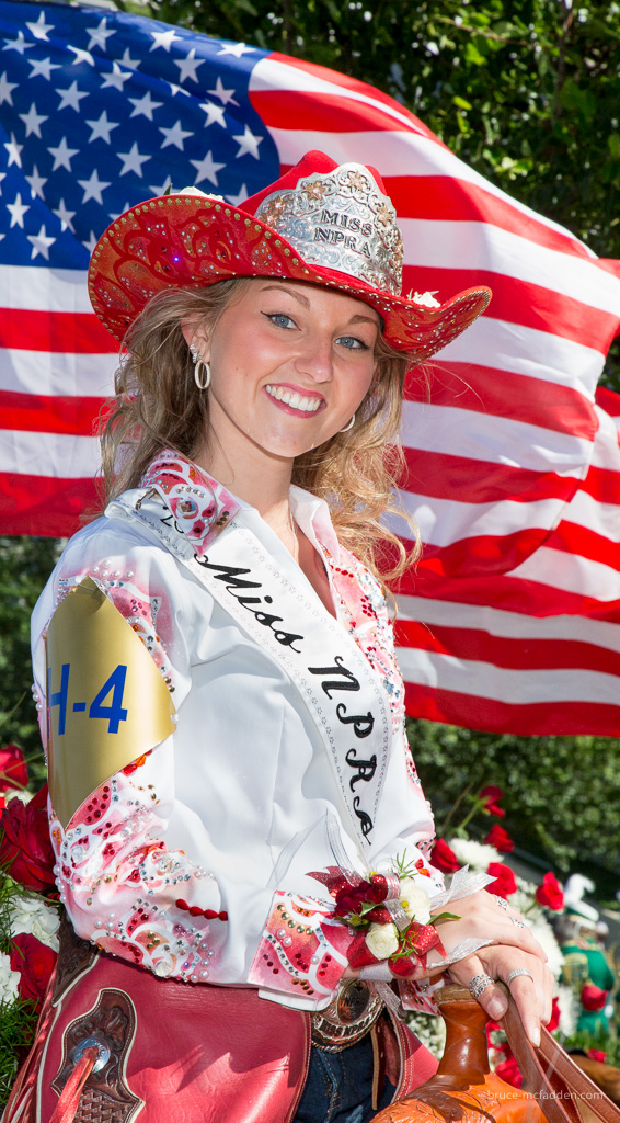 150606-Grand Floral Parade-109