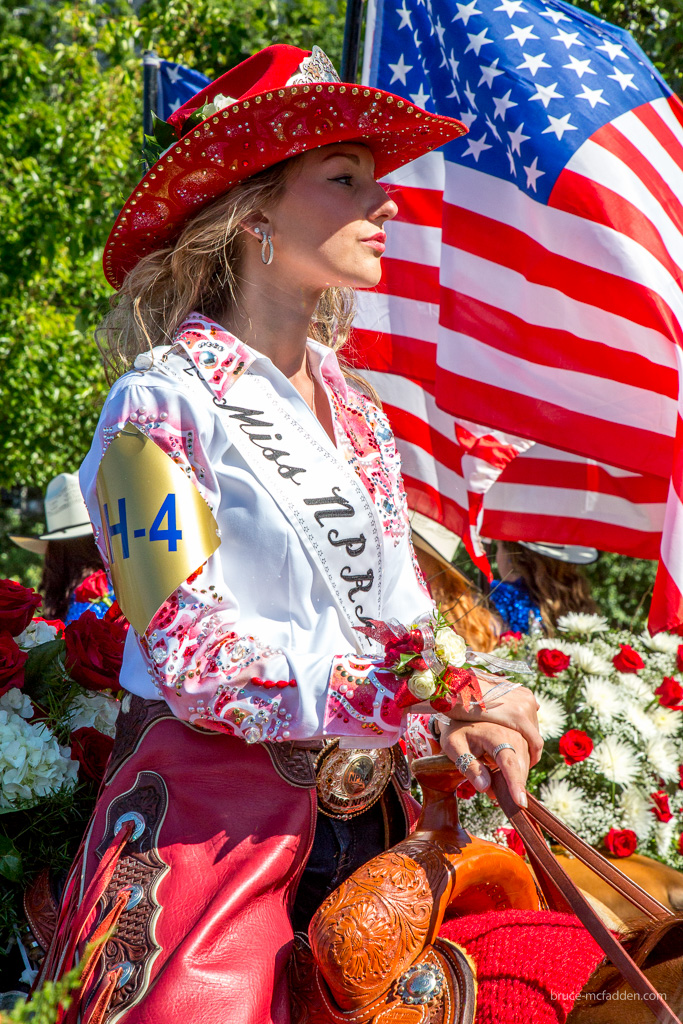 150606-Grand Floral Parade-125